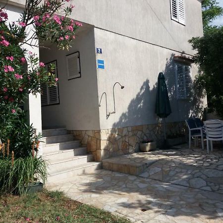Apartman Nona Povljana Bagian luar foto
